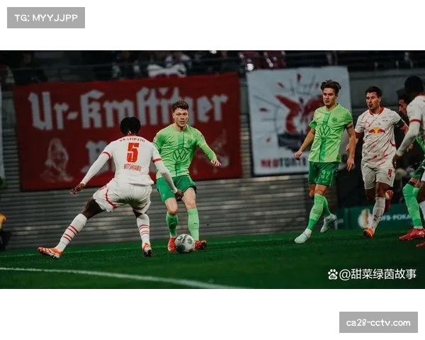 奥格斯堡3-2逆转沃尔夫斯堡，为保级抢下关键三分